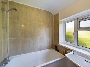 bathroom - click for photo gallery